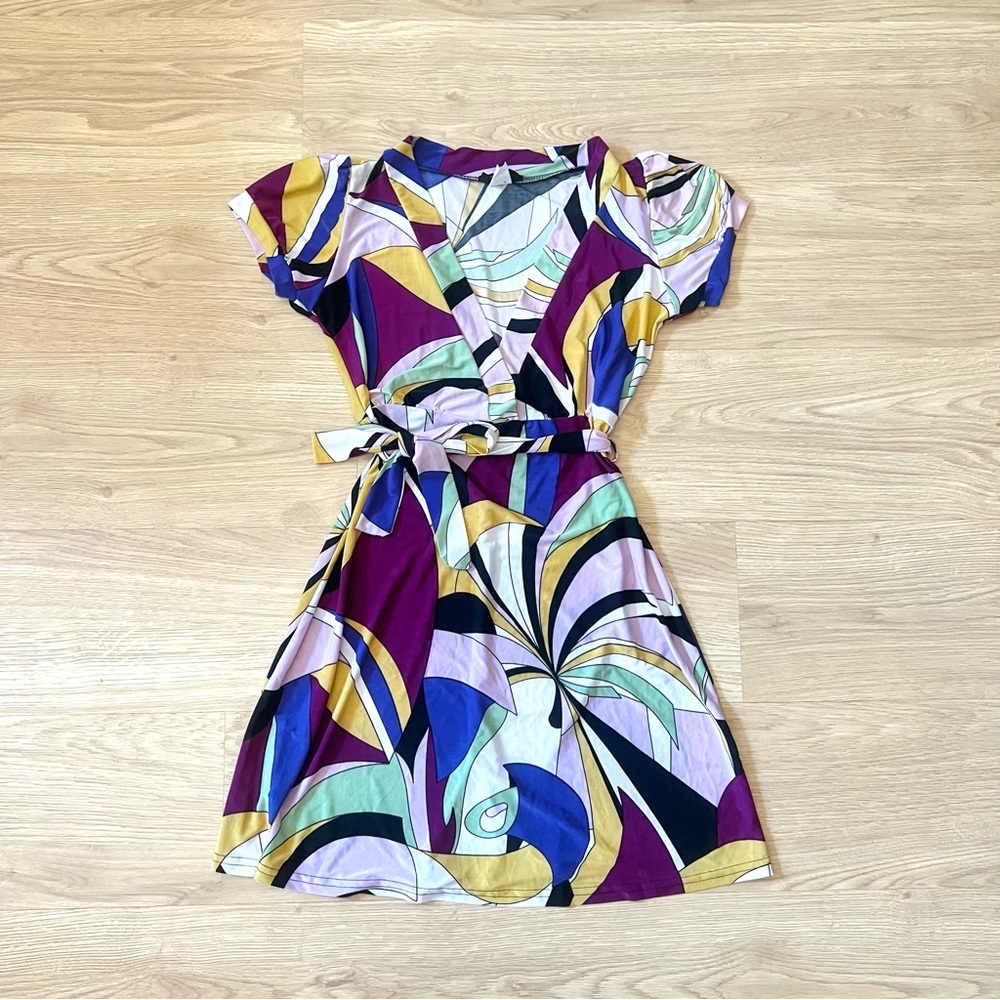 Multicolor Abstract Geometric Print V-neck Short Sleeve Dress
